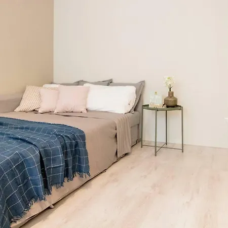 Hintown Carlone Апартаменты